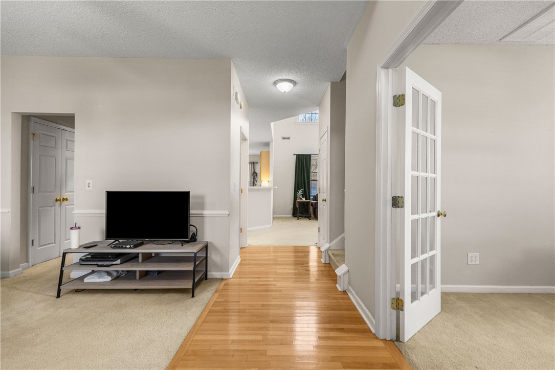 104 West Sundance Drive Easley, SC 29642 - Photo 4 of 36