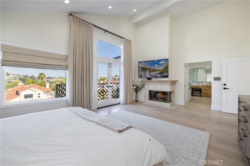 3626 Paseo Primario Calabasas, CA 91302 - Photo 19 of 41