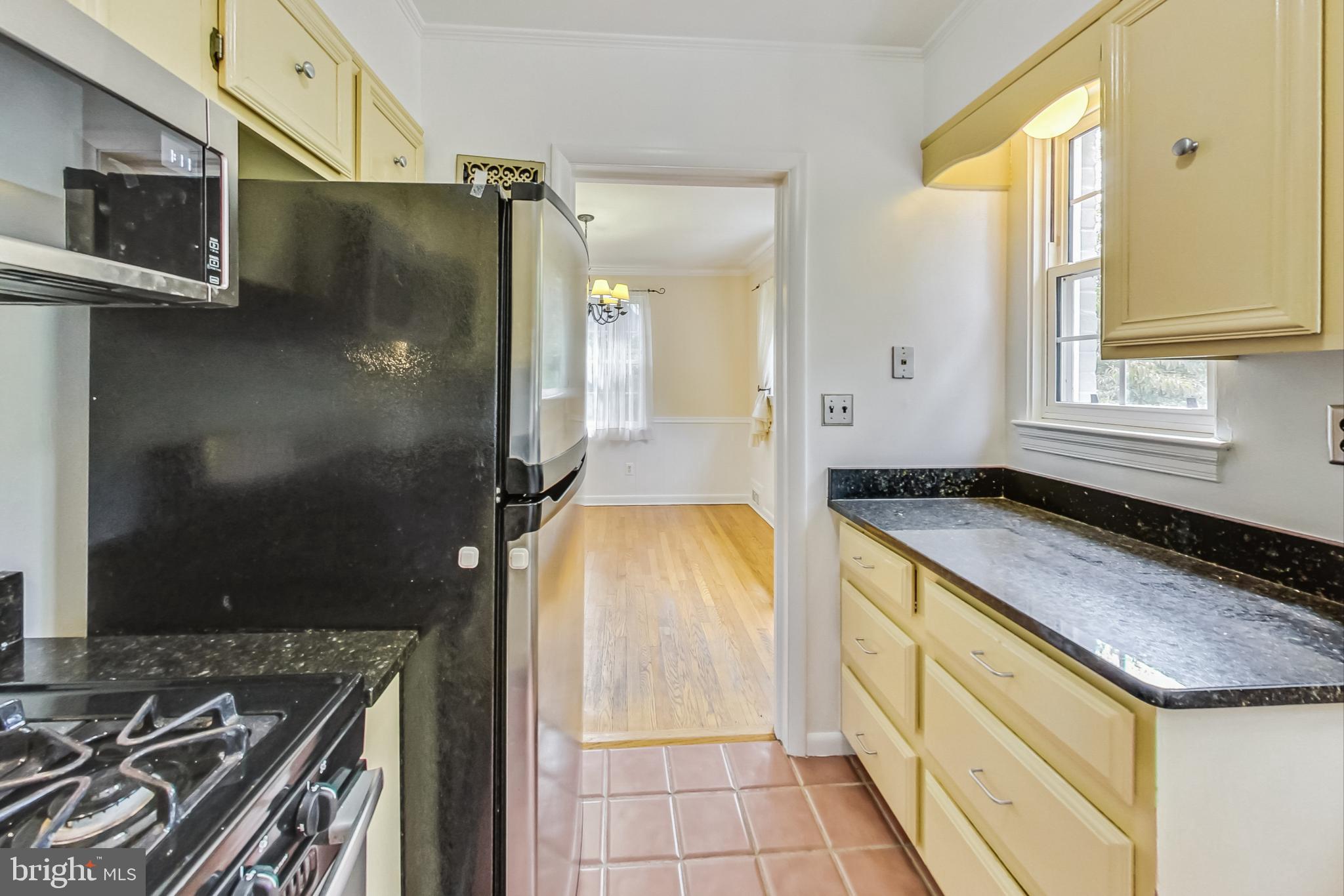 9110 Bradford Road Silver Spring, MD 20901 - Photo 14 of 63