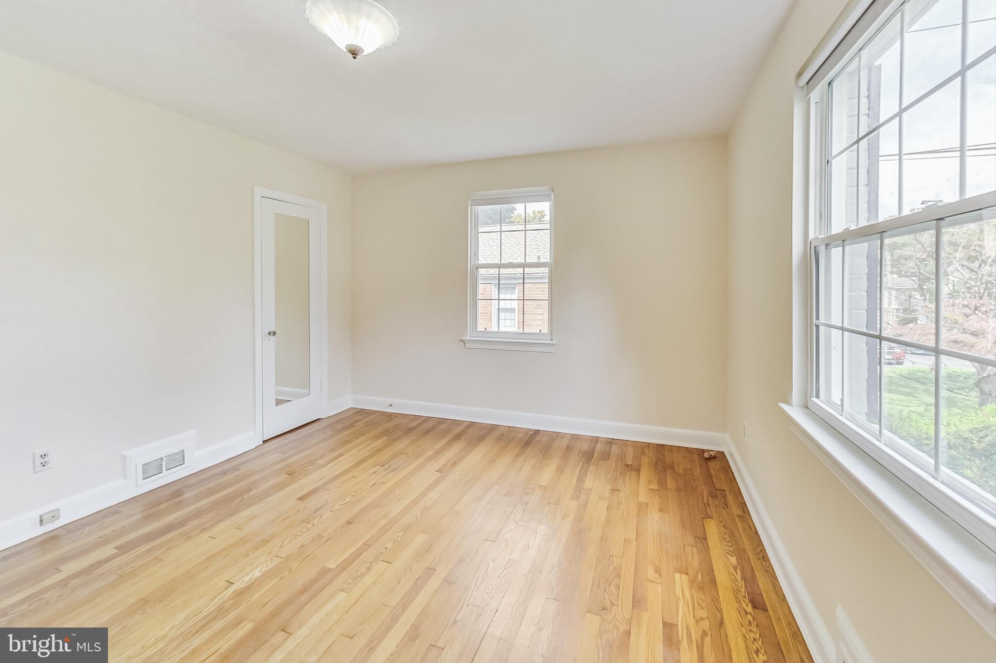 9110 Bradford Road Silver Spring, MD 20901 - Photo 16 of 63