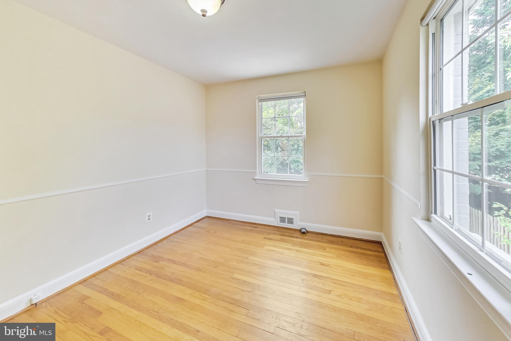 9110 Bradford Road Silver Spring, MD 20901 - Photo 20 of 63