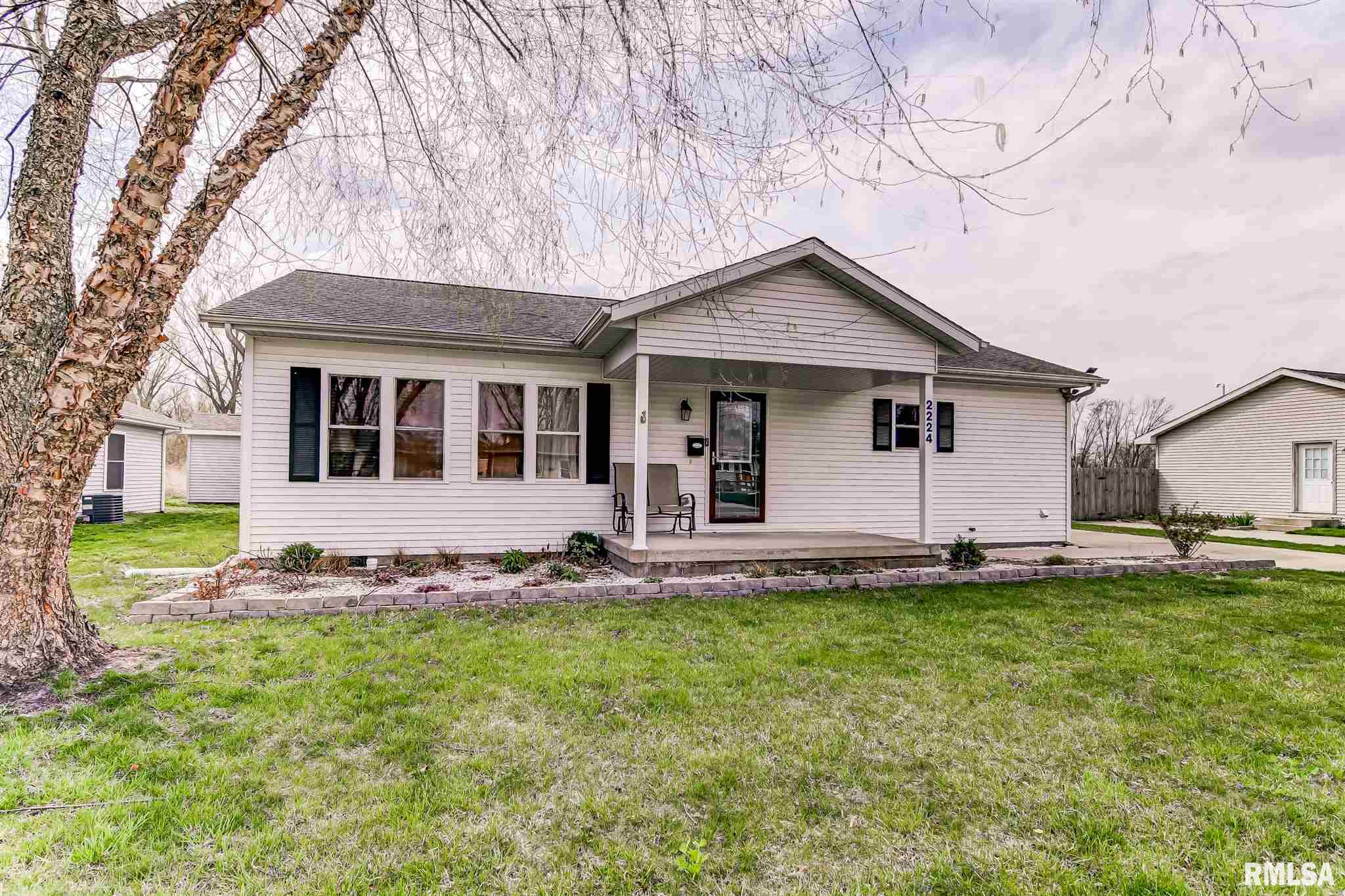 2224 East Enterprise Street Springfield, IL 62702 - Photo 1 of 38 Gallery Image 1