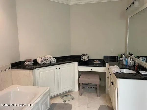 $317,500 | 1018 Fairway Cove, McComb, MS 39648