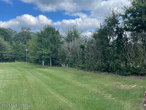 $317,500 | 1018 Fairway Cove, McComb, MS 39648