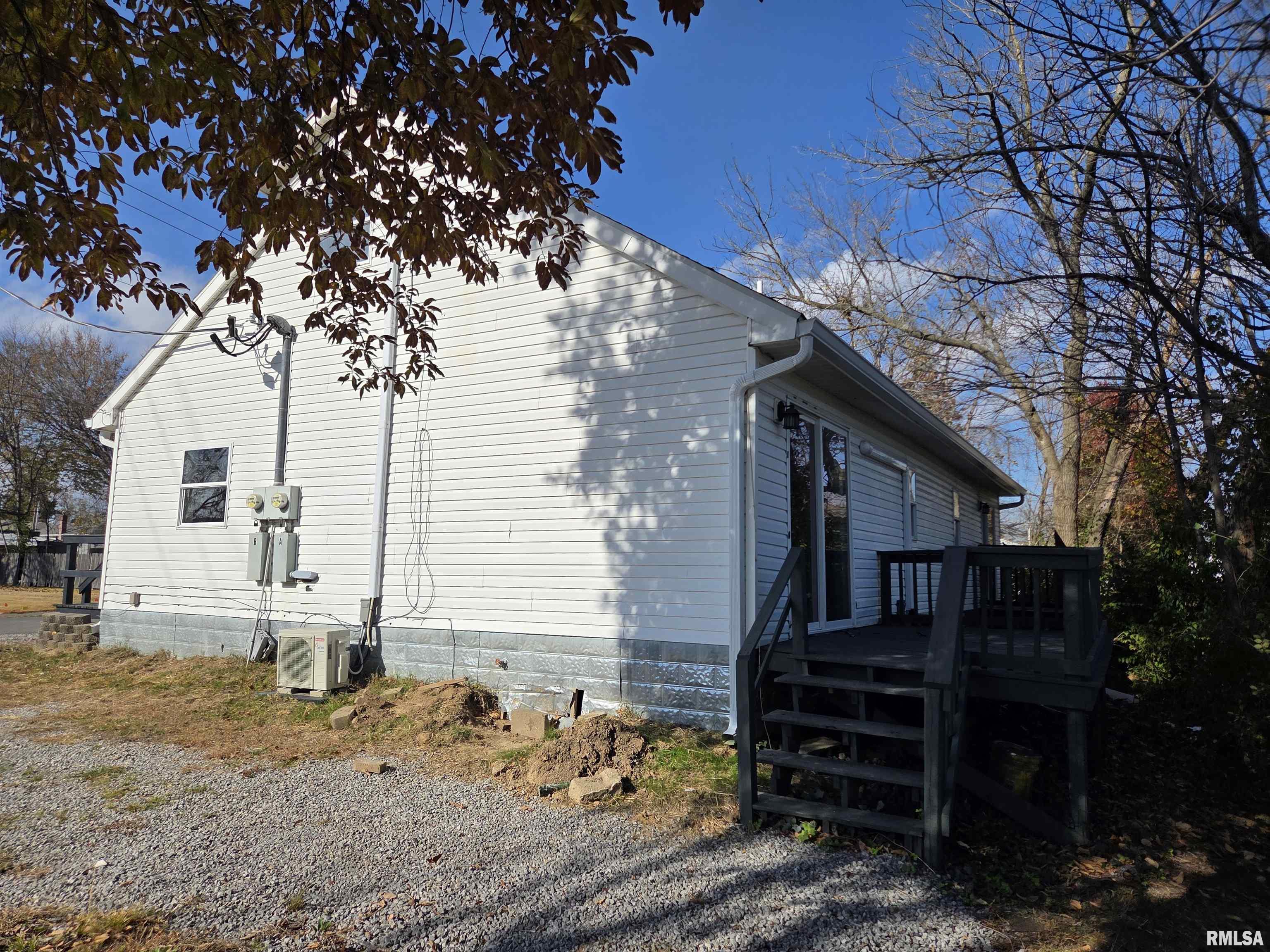 1207 North Market Street Marion, IL 62959 - Photo 5 of 20