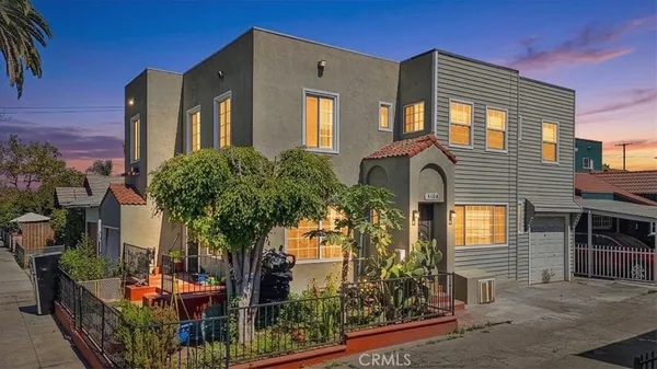 $840,000 | 410 East 21st Street, Long Beach, CA 90806