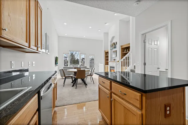 $349,900 | 17661 69th Place North, Maple Grove, MN 55311