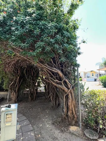 $259,000 | 16079 Yarnell Street, Unit SPACE 5C, Sylmar, CA 91342