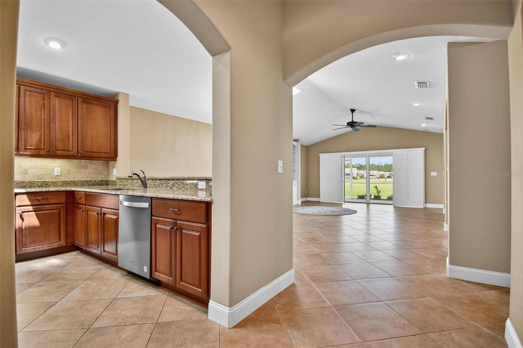 108 Golfview Court Bunnell, FL 32110 - Photo 8 of 50