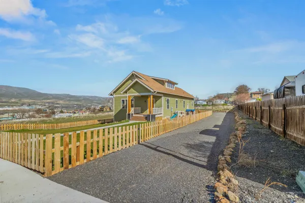$599,000 | 425 27th Street, Lewiston, ID 83501