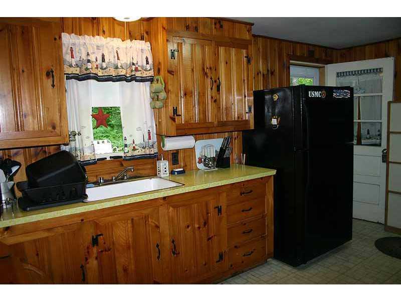 26 Shore Road Lewiston, ME 04240 - Photo 15 of 30 Kitchen.