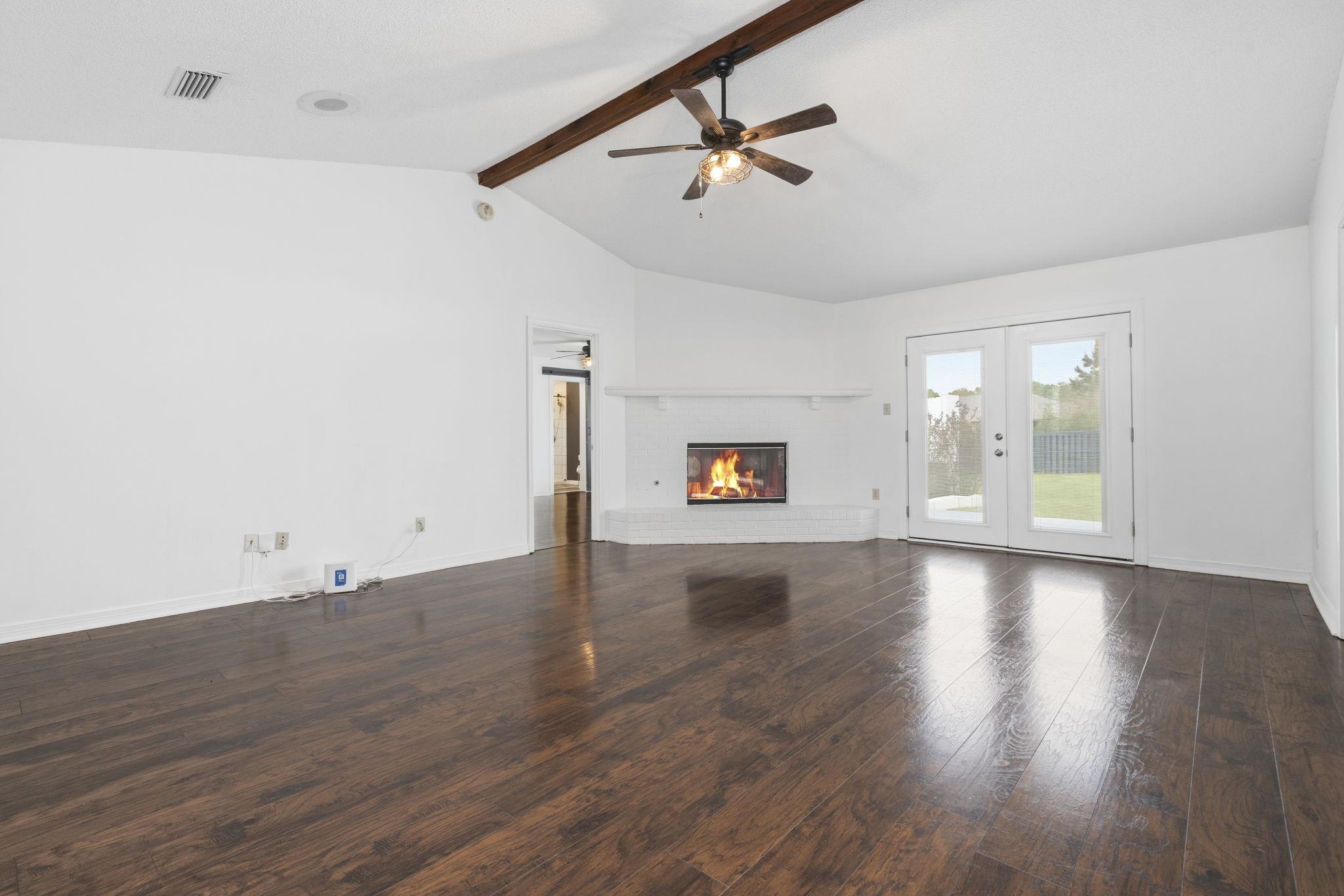 10670 Jeff Hamilton Road Mobile, AL 36695 - Photo 21 of 43 Living Room