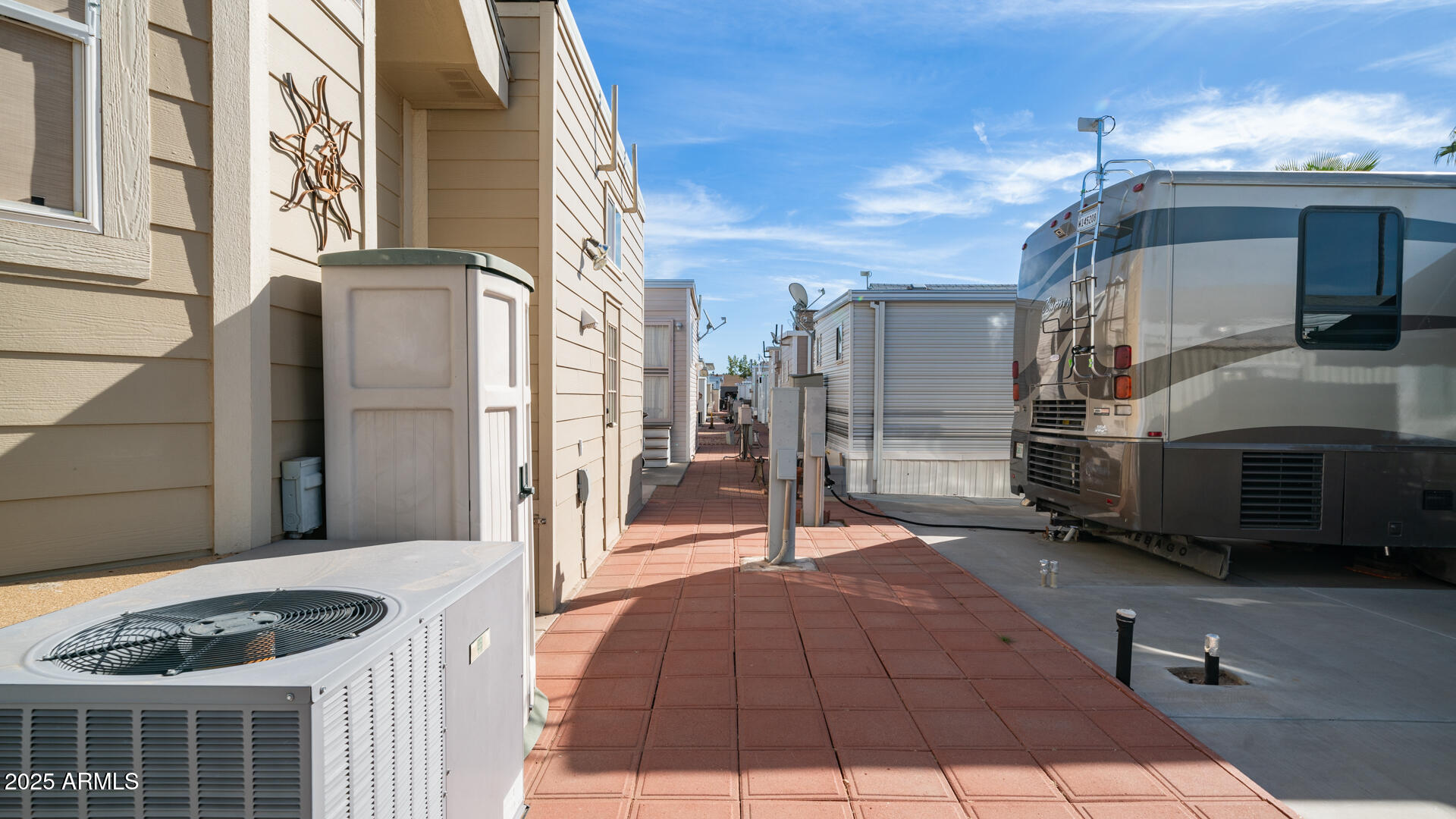 834-837 South Beryl/aquamarine Drive Apache Junction, AZ 85119 - Photo 32 of 68 a view of a house with a door