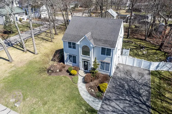 $899,000 | 33 Twin Leaf Trail, Narragansett, RI 02874