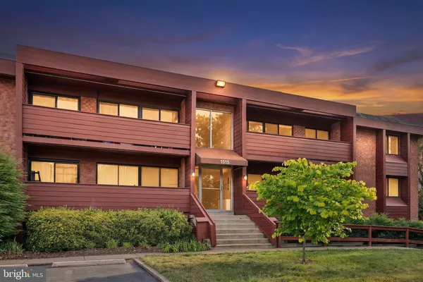 $207,000 | 1515 South George Mason Drive, Unit 23, Arlington, VA 22204