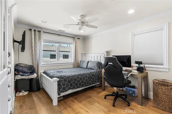 $25,000 | 7304 West Oceanfront, Newport Beach, CA 92663