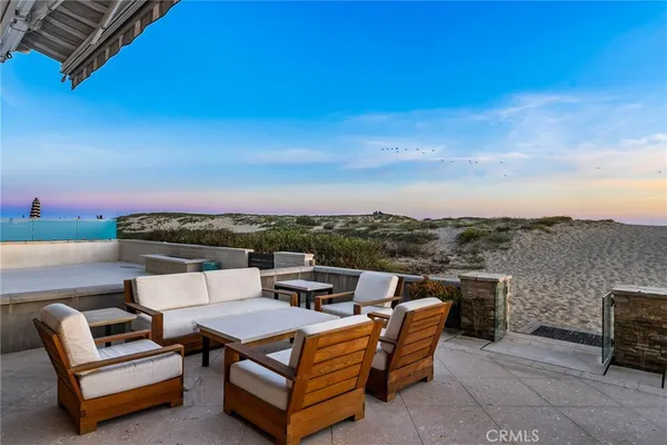 $25,000 | 7304 West Oceanfront, Newport Beach, CA 92663
