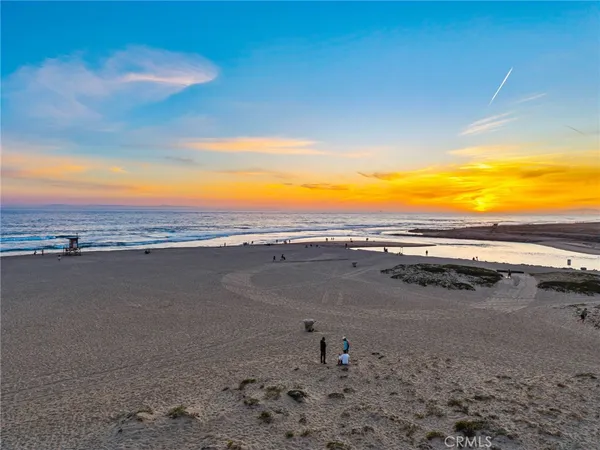 $25,000 | 7304 West Oceanfront, Newport Beach, CA 92663