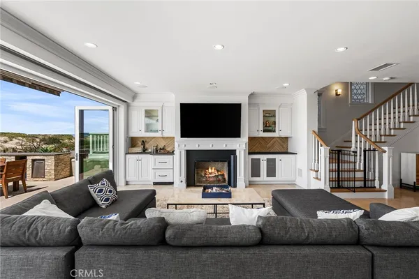 $25,000 | 7304 West Oceanfront, Newport Beach, CA 92663