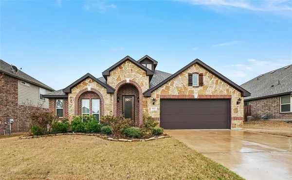 $3,300 | 905 Foxtail Drive, Mansfield, TX 76063