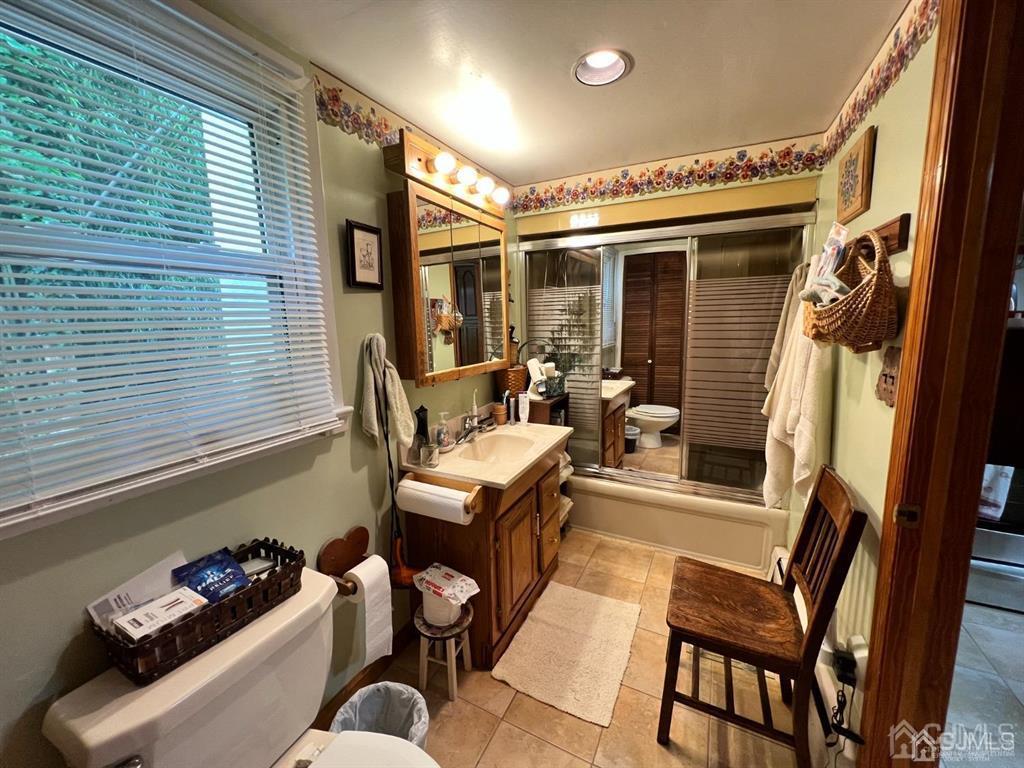 21 White Pine Road North Brunswick, NJ 08902 - Photo 18 of 33 a outdoor space with patio furniture and potted plants