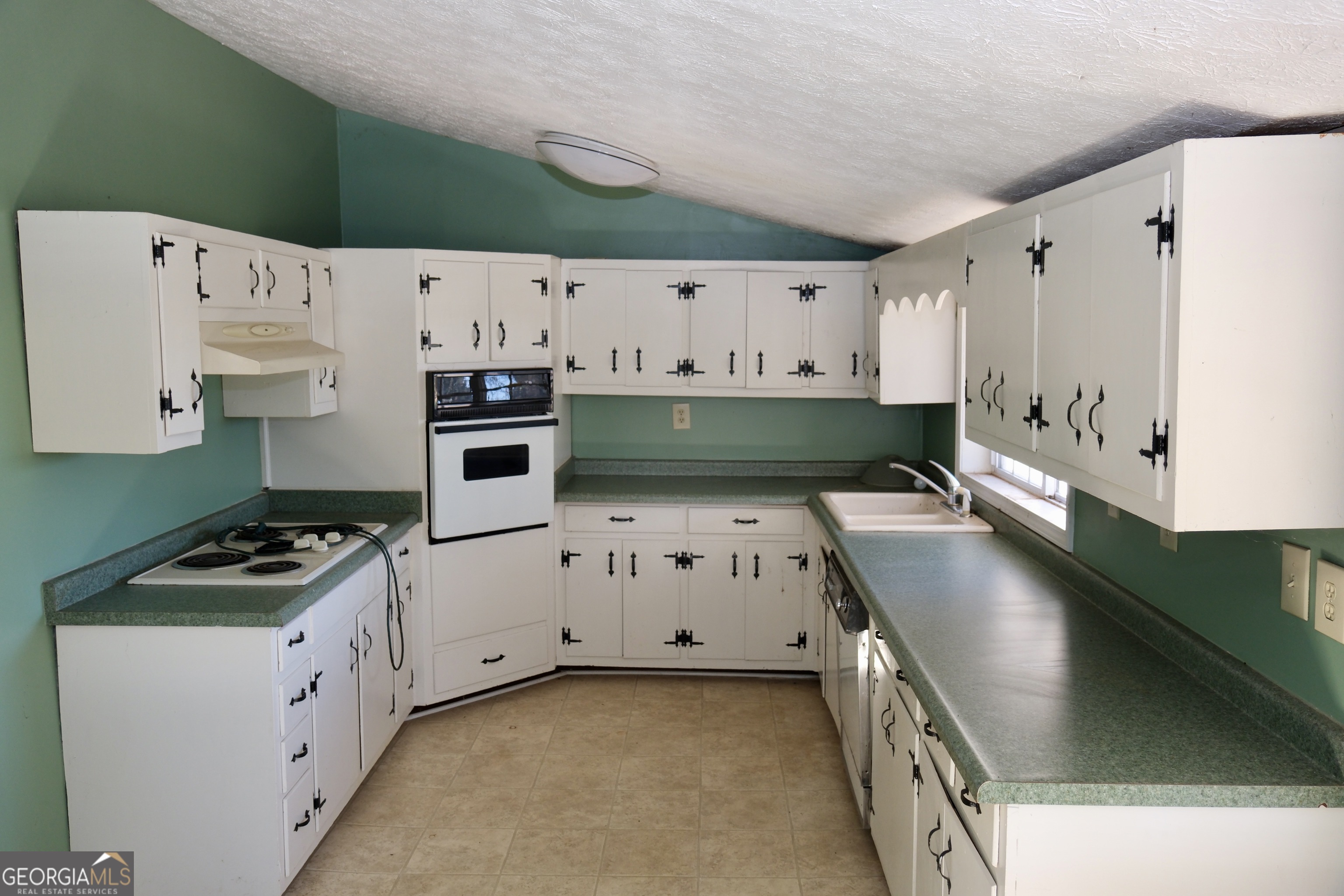 1825 Groaning Rock Road Commerce, GA 30530 - Photo 40 of 101