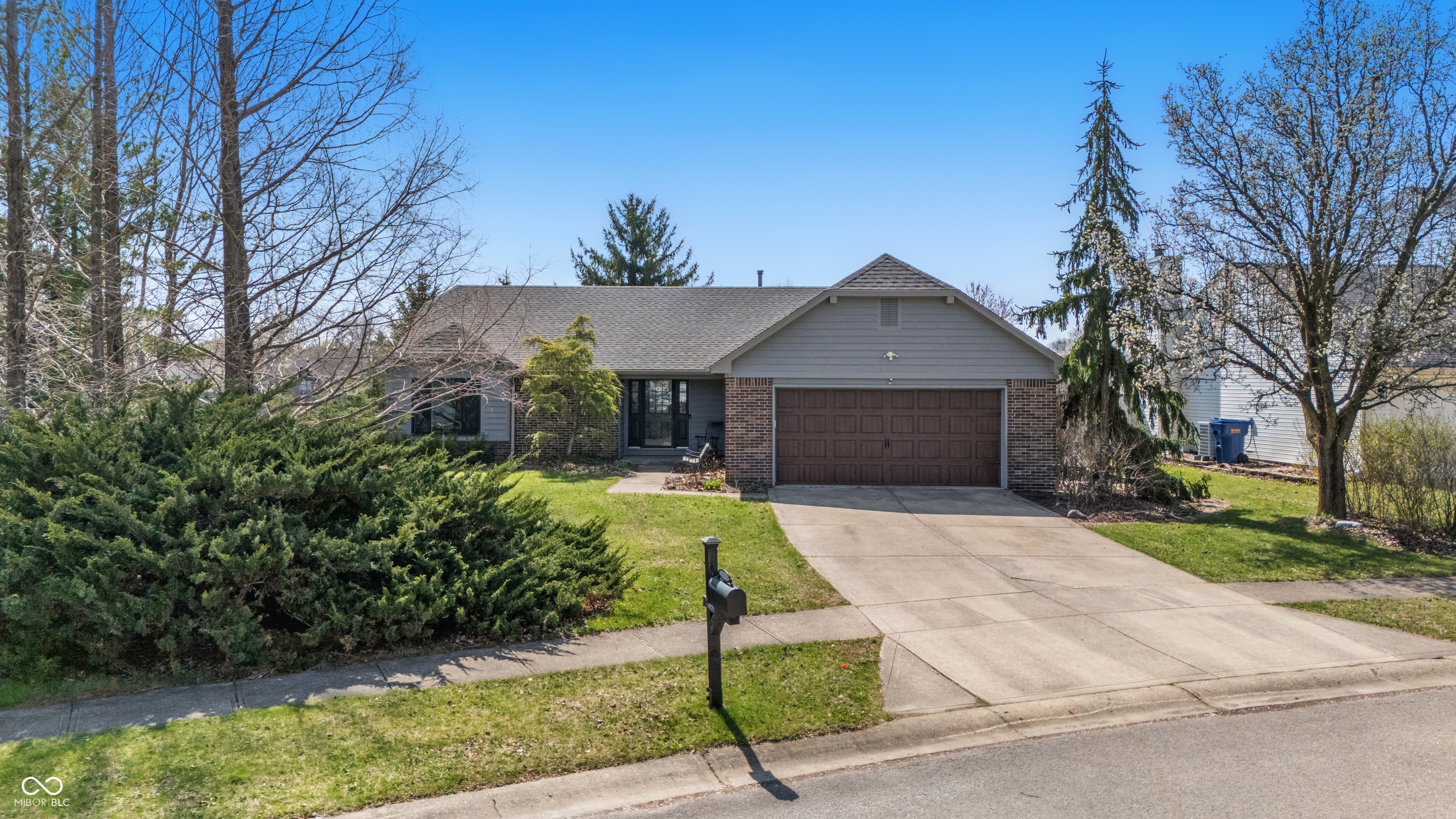 12205 Whitebark Drive Indianapolis, IN 46236 - Photo 3 of 36