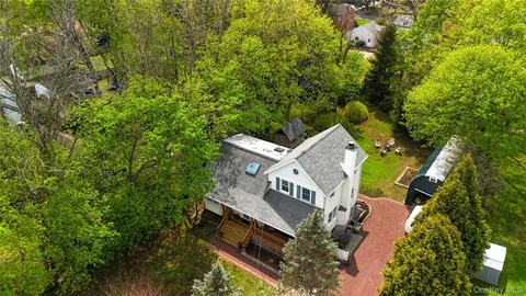 $799,000 | 95 6th Avenue, Huntington Station, NY 11746