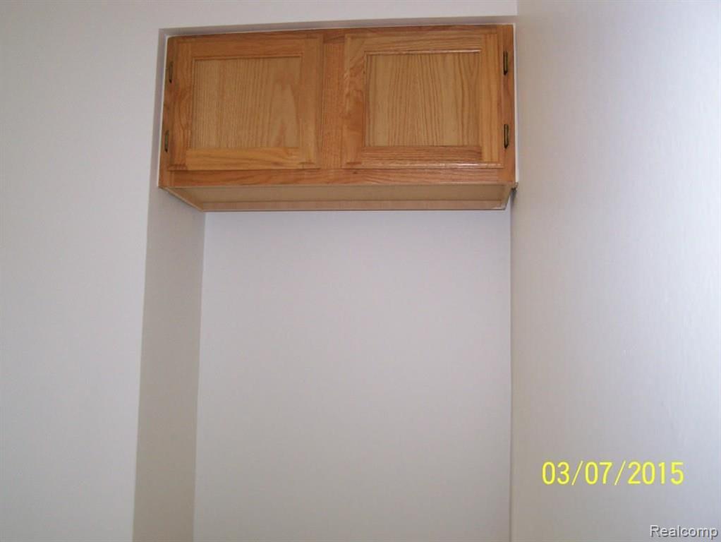 99 Chippewa Road Pontiac, MI 48341 - Photo 7 of 18