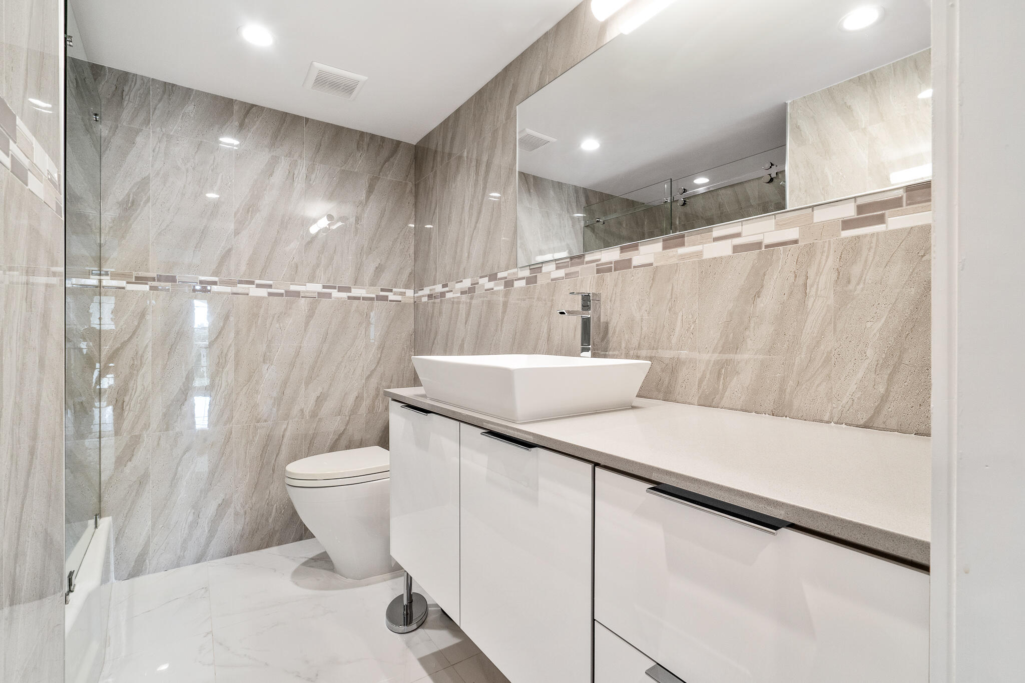 1111 South Ocean Boulevard, Unit 520 Boca Raton, FL 33432 - Photo 26 of 45 2nd Bathroom
