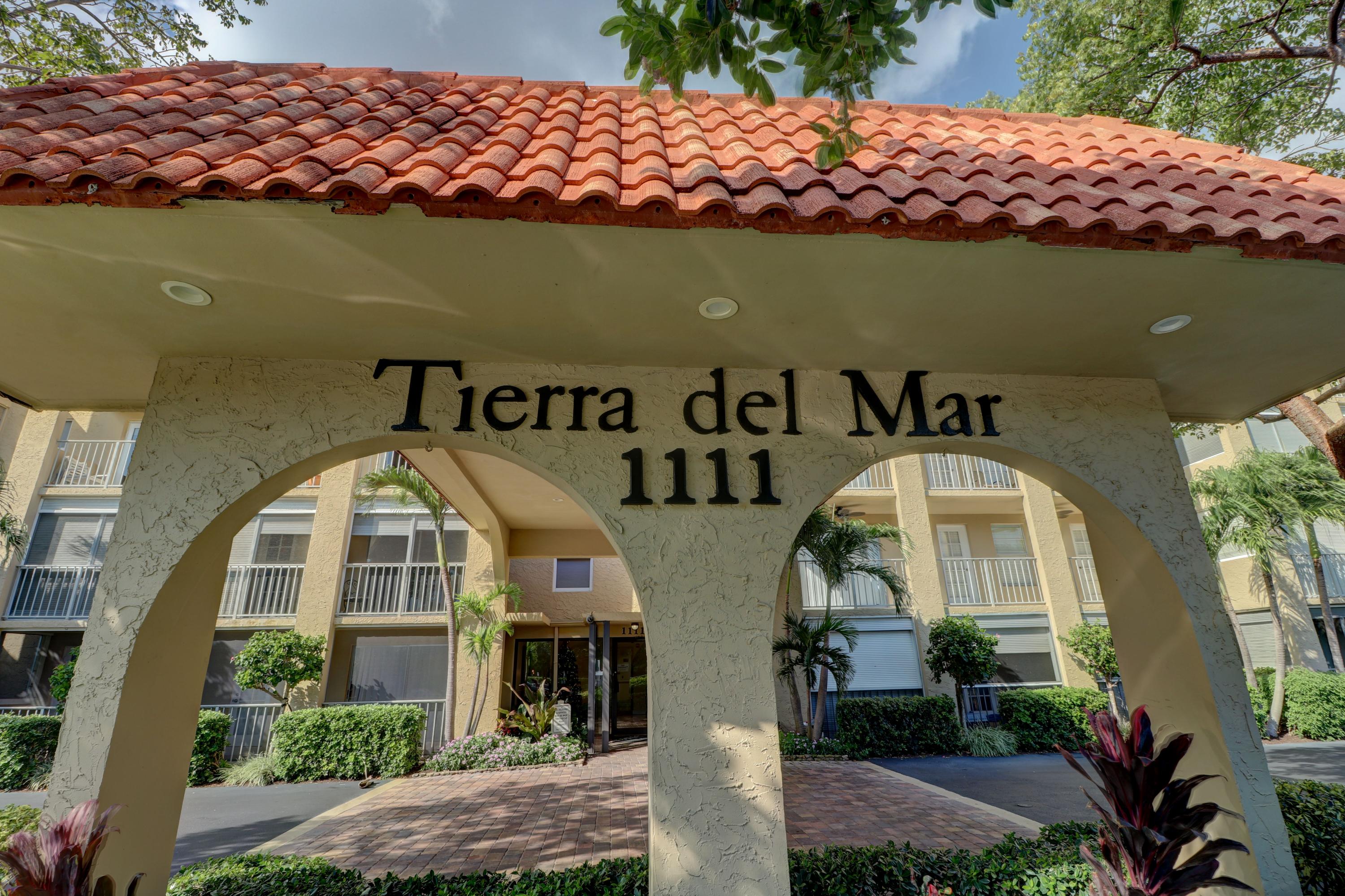 1111 South Ocean Boulevard, Unit 520 Boca Raton, FL 33432 - Photo 4 of 45 1111 Building