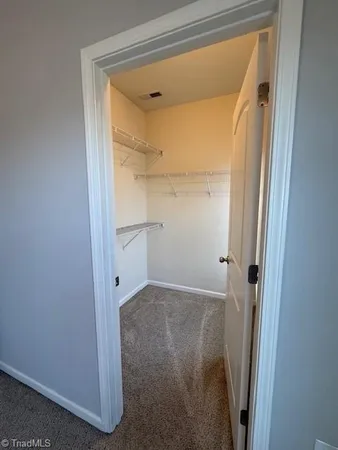 $1,250 | 2422 Eagle Creek Court, Unit 302, Winston-Salem, NC 27103