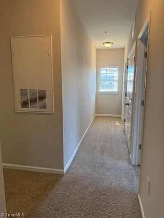 $1,250 | 2422 Eagle Creek Court, Unit 302, Winston-Salem, NC 27103