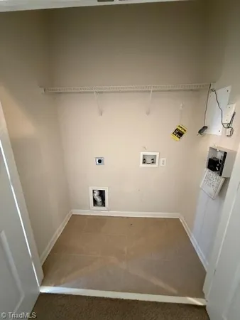 $1,250 | 2422 Eagle Creek Court, Unit 302, Winston-Salem, NC 27103