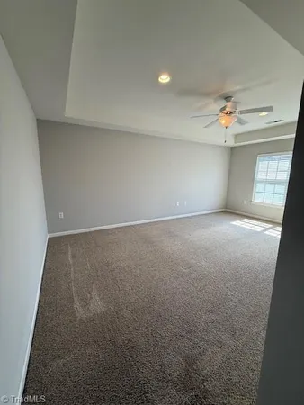 $1,250 | 2422 Eagle Creek Court, Unit 302, Winston-Salem, NC 27103