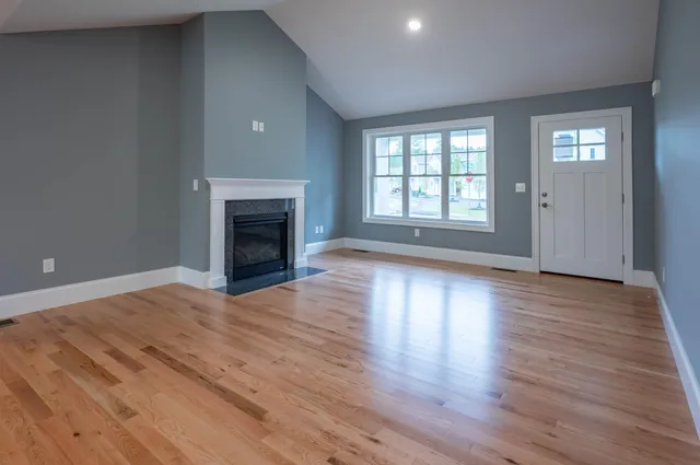 $694,900 | 8 Hikers Lane, Nashua, NH 03062