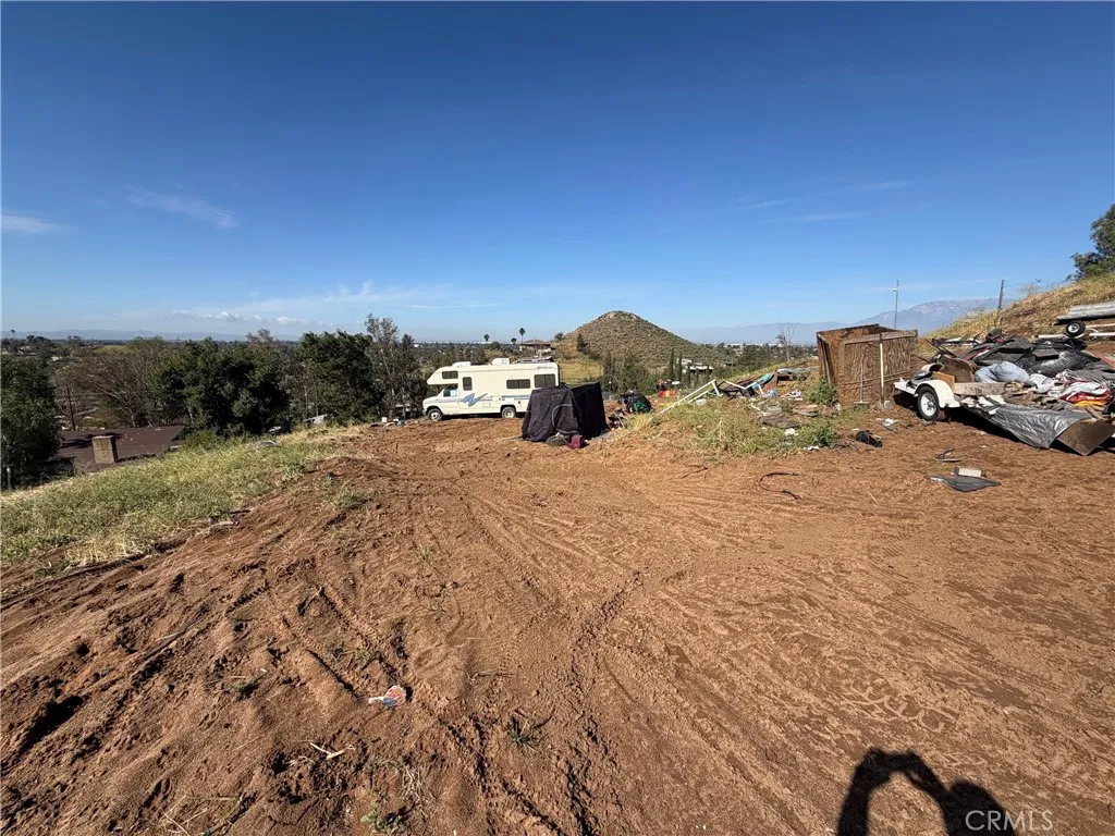 5484 Cedar Street Jurupa Valley, CA 92509 - Photo 19 of 19 Backside of Property