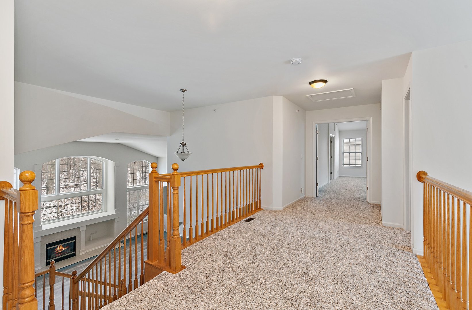 5734 Red Oak Drive Hoffman Estates, IL 60192 - Photo 20 of 31 a view of entryway and hall