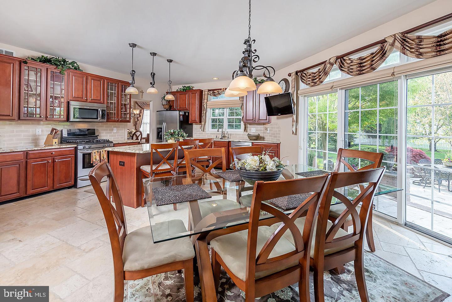 2 Skyline Circle Sewell, NJ 08080 - Photo 12 of 40