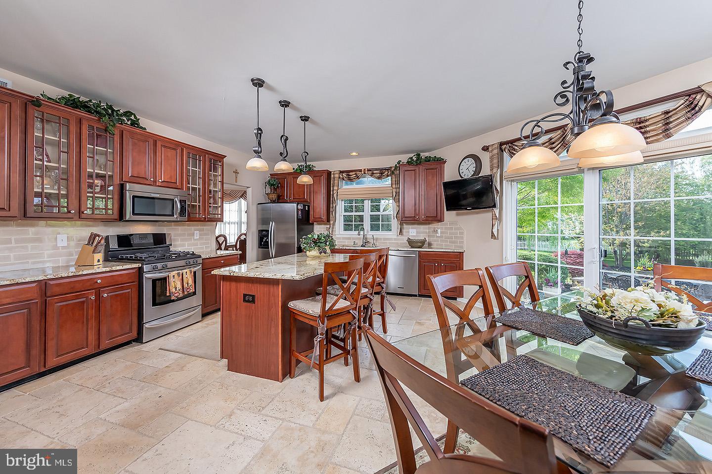 2 Skyline Circle Sewell, NJ 08080 - Photo 13 of 40