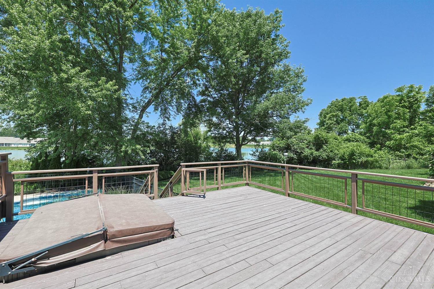 2928 Struble Road Cincinnati, OH 45251 - Photo 12 of 68