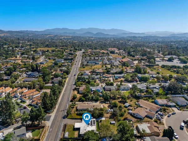 $825,000 | 1265 East Fallbrook Street, Fallbrook, CA 92028