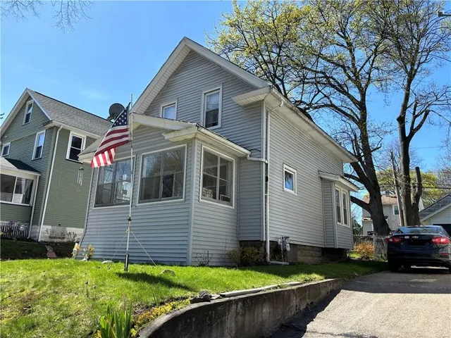 $159,900 | 103 Marion Street, Rochester, NY 14610