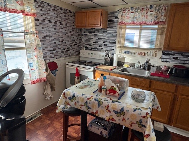 103 Marion Street Rochester, NY 14610 - Photo 4 of 33