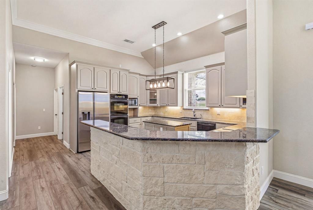 2450 Wood Road Tolar, TX 76476 - Photo 6 of 39