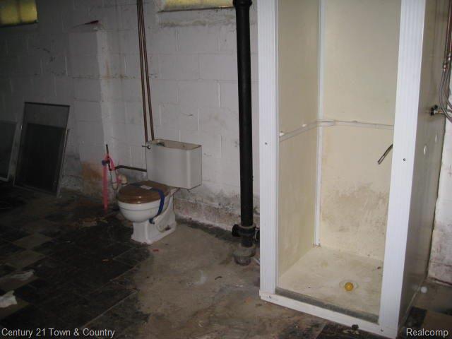 1922 Leitch Road Ferndale, MI 48220 - Photo 18 of 18 18.JPG