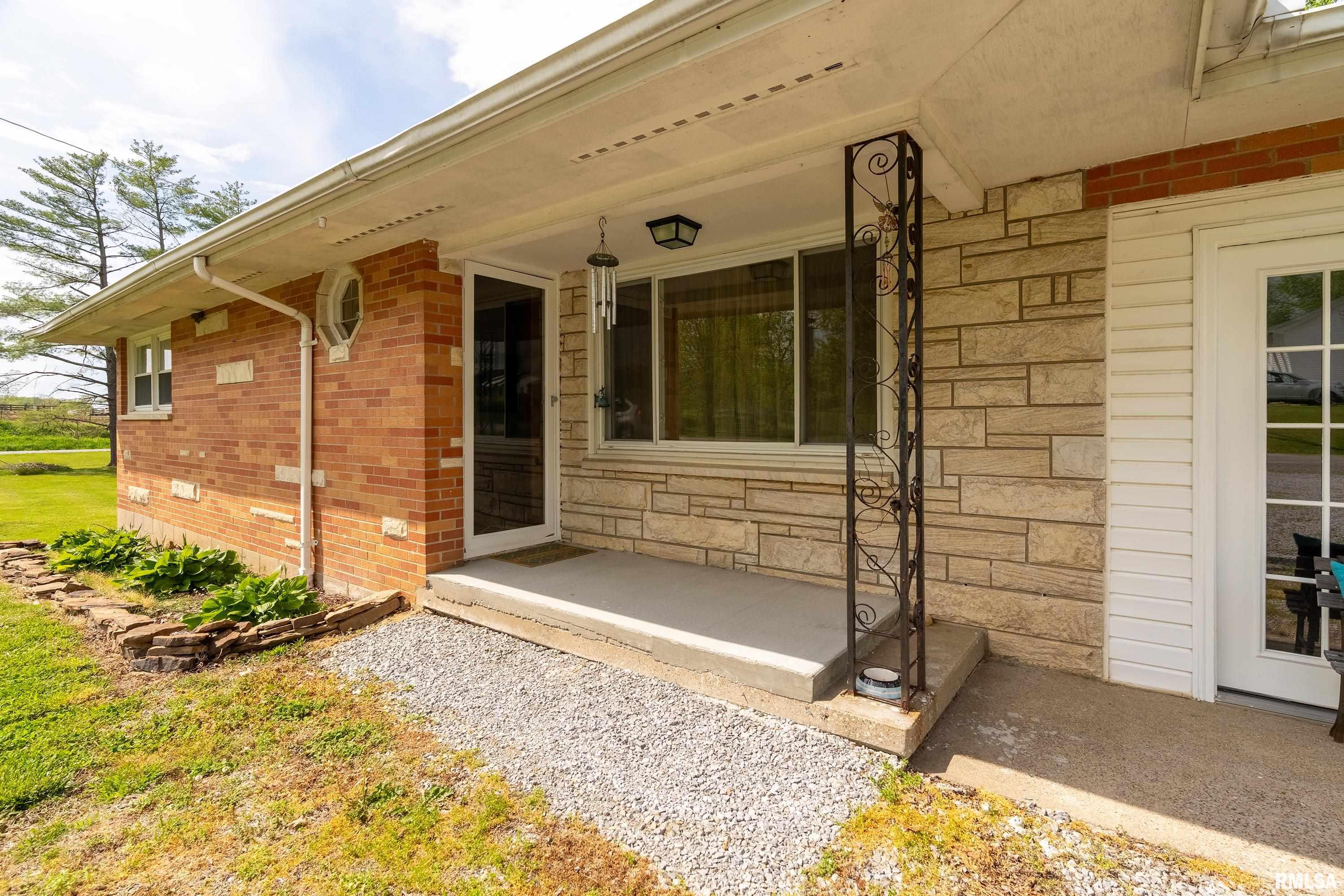 5035 Reevesville Road Grantsburg, IL 62943 - Photo 3 of 25 Gallery Image 3