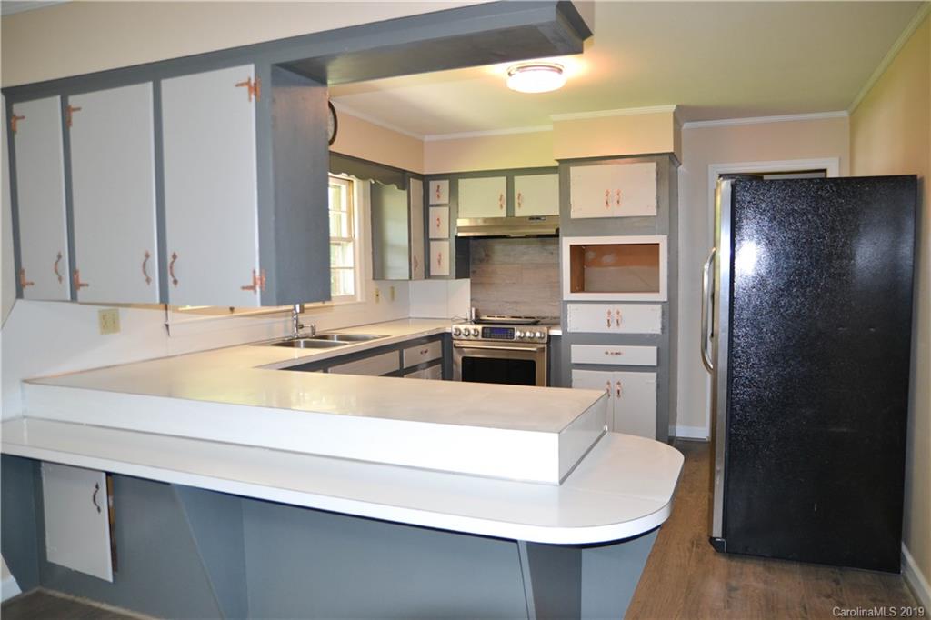 565 Morehead Road Marion, NC 28752 - Photo 13 of 29 Gallery Image 13