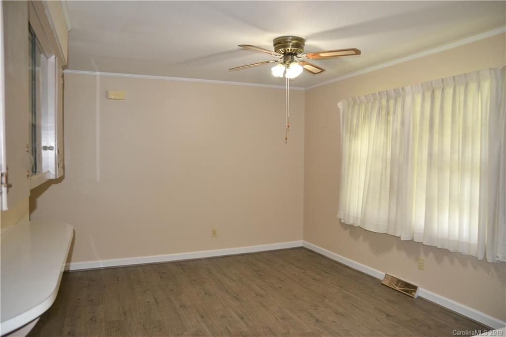 565 Morehead Road Marion, NC 28752 - Photo 17 of 29 Gallery Image 17