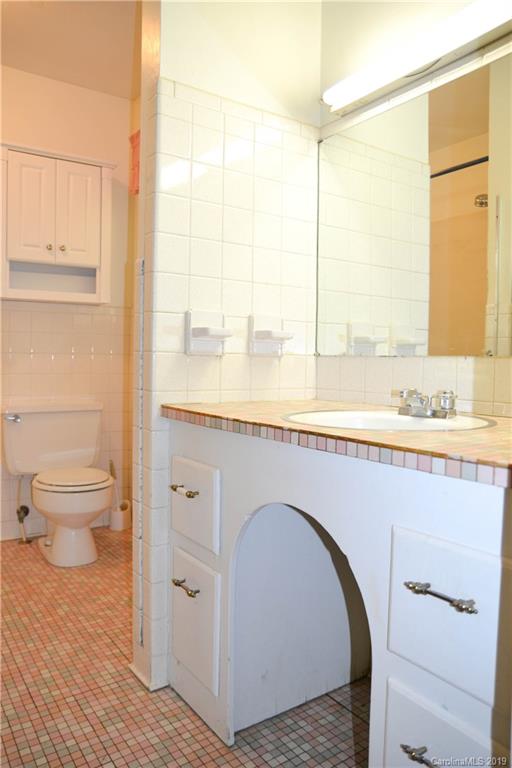 565 Morehead Road Marion, NC 28752 - Photo 19 of 29 Gallery Image 19